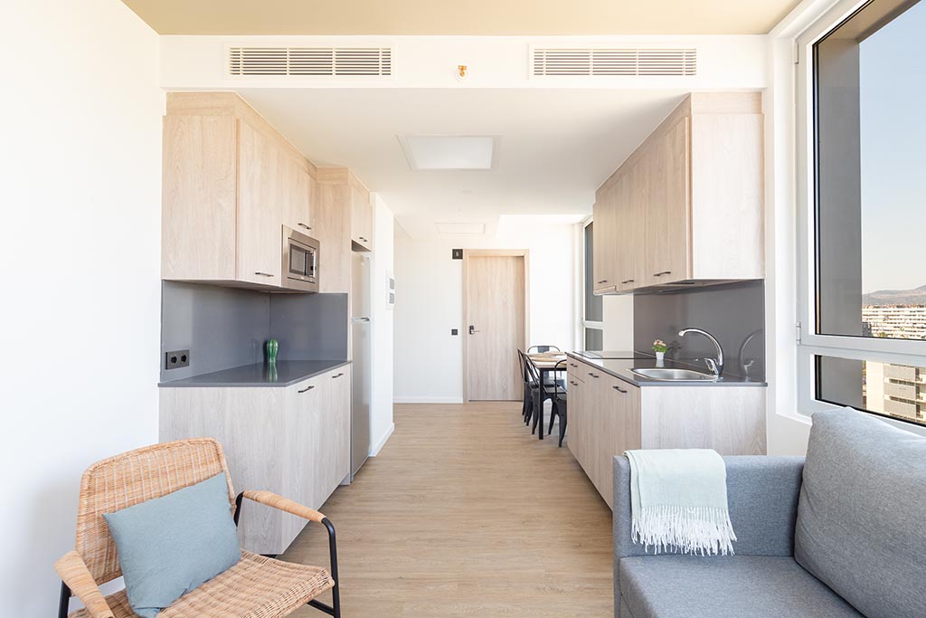 Habitación individual en apartamento de tres habitaciones