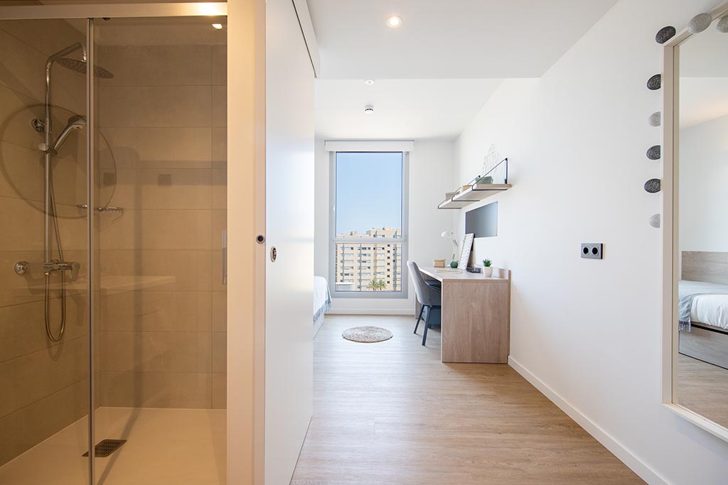 Habitación individual en apartamento de tres habitaciones